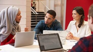 Peran Agama dalam Era Globalisasi: Perspektif Baru