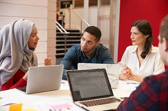 Peran Agama dalam Era Globalisasi: Perspektif Baru