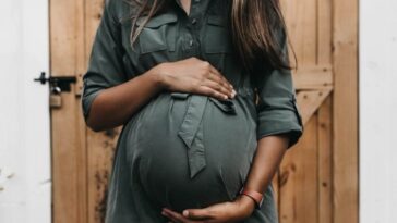 arti mimpi hamil anak perempuan