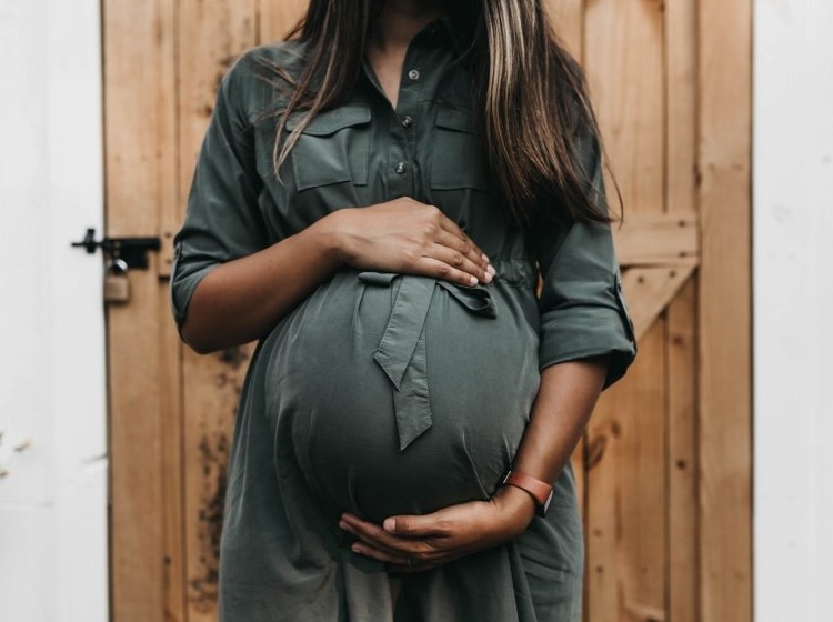 arti mimpi hamil anak perempuan